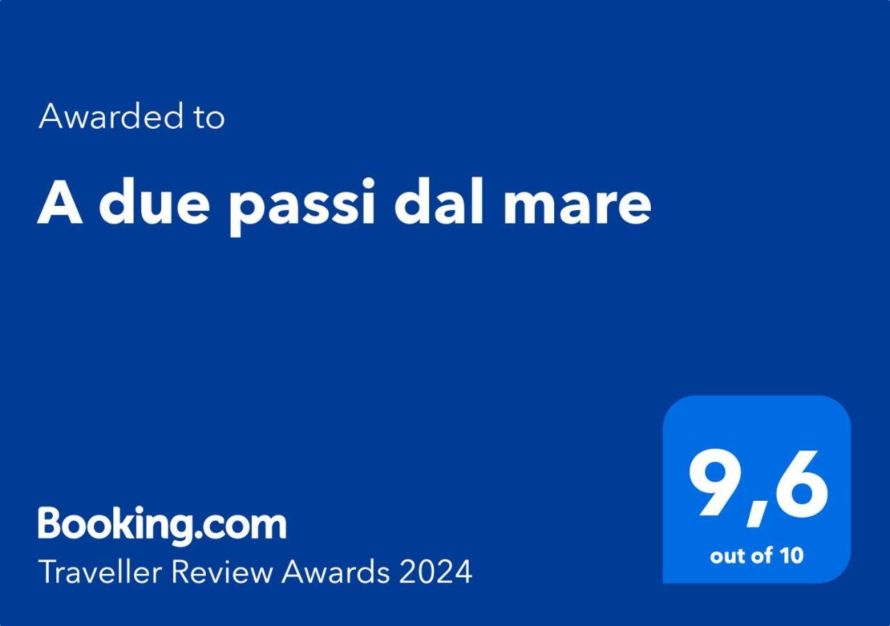 דירות ואראצה A Due Passi Dal Mare מראה חיצוני תמונה
